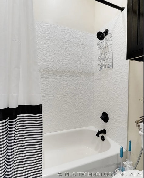 Building Photo - 118 E Main St