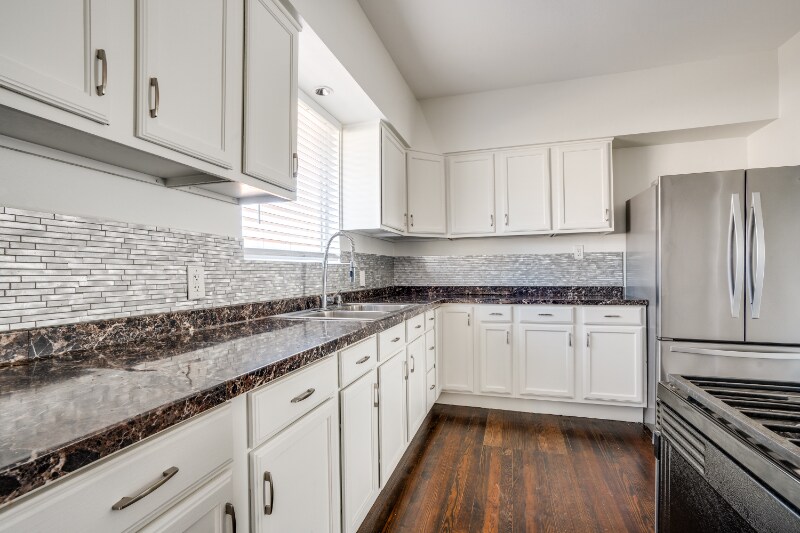 Building Photo - 648 N Tyler St