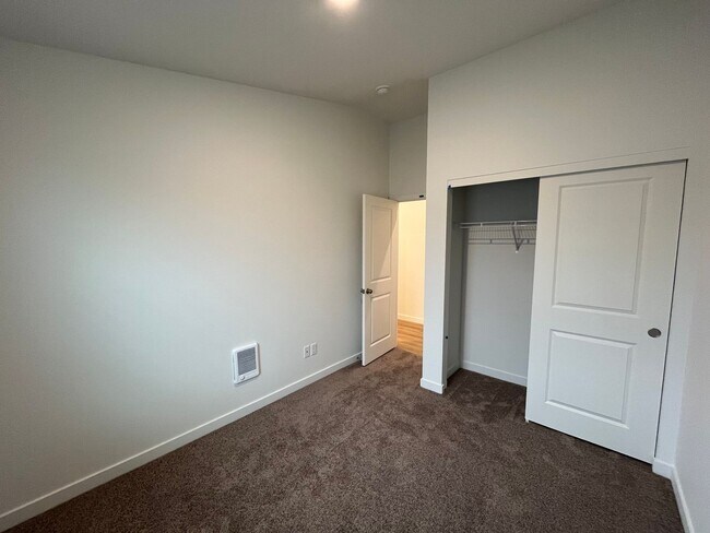 Building Photo - Newly Constructed Four Bedroom Home