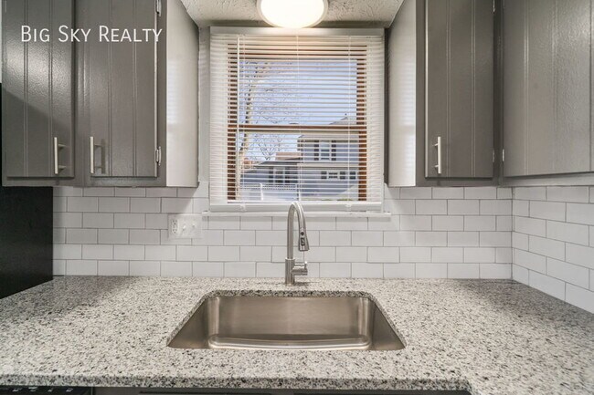 Building Photo - 110 North St