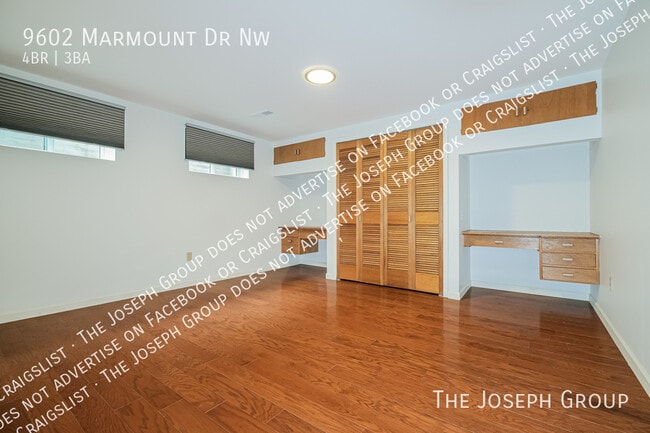 Building Photo - 9602 Marmount Dr NW