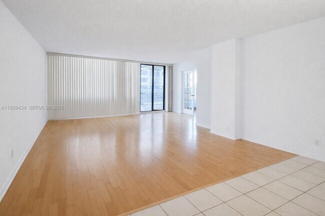 Building Photo - 2201 S Ocean Dr