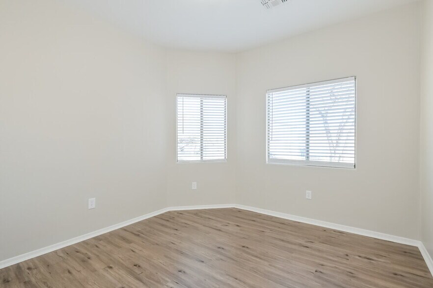 Building Photo - 14430 S Camino Tierra Monte