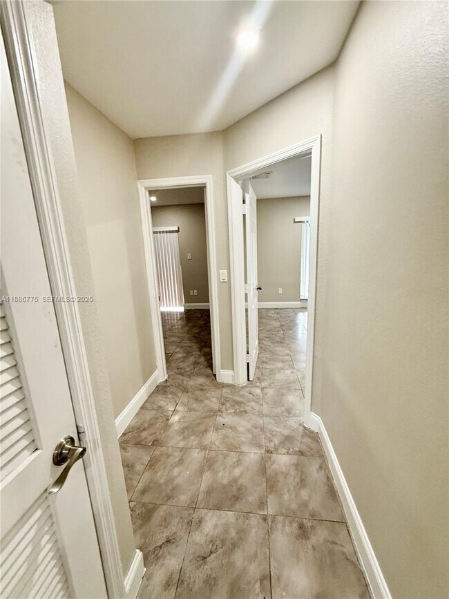 Building Photo - 341 23rd Way S