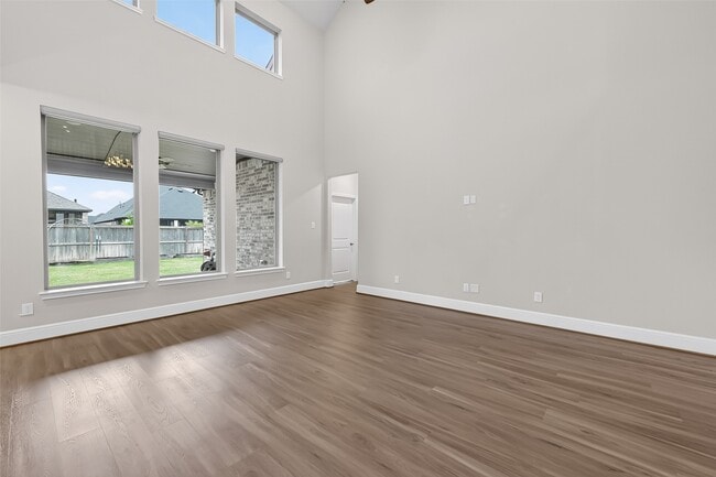 Building Photo - 3123 Lantana Trl