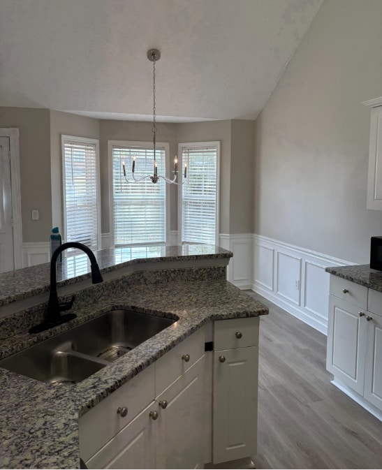 Building Photo - 6428 Paddington Way