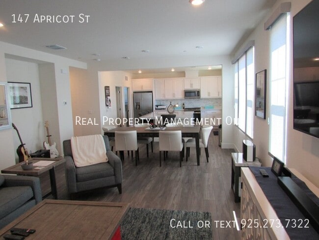 Building Photo - 147 Apricot St