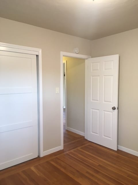 Building Photo - Charming 2 Bedroom Home Close to Downtown