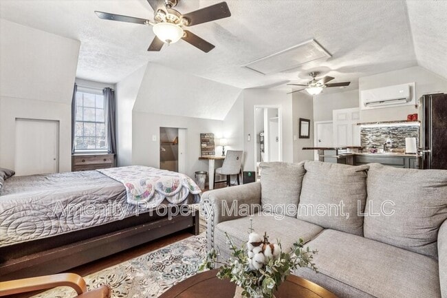 Building Photo - 100 Raymond Dr