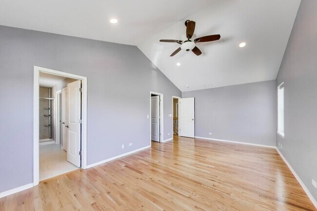 Building Photo - 2366 N Moseley Ct