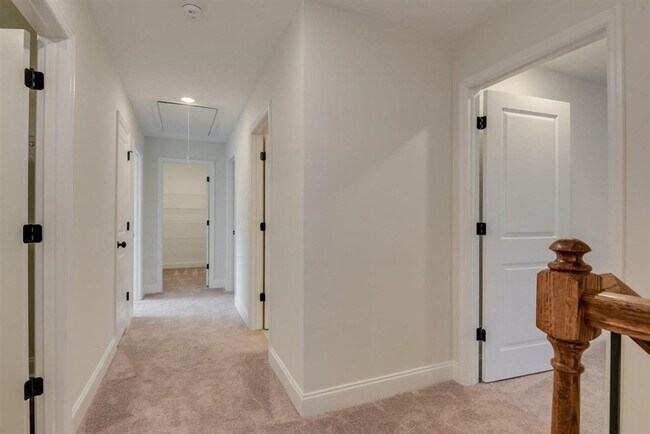 Building Photo - 1011 Spotswood Cir
