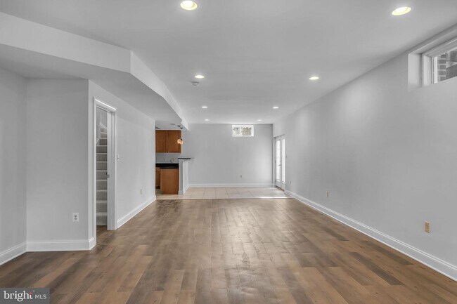 Building Photo - 22855 Oakgrove Rd