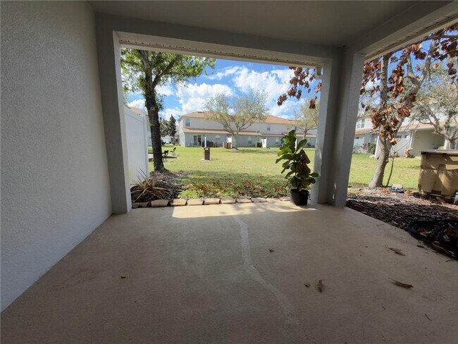 Building Photo - 2552 Aventurine St