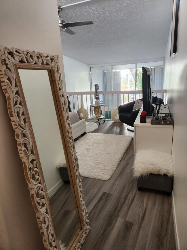 Building Photo - 3589 S Ocean Blvd