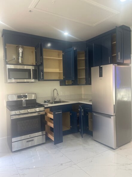 Kitchen - 1235 S Adams St