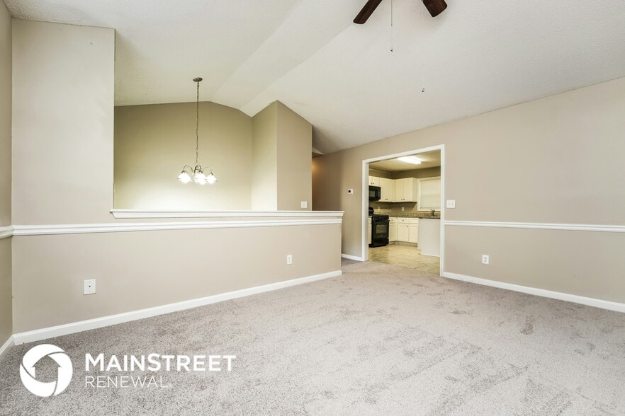 Building Photo - 8139 Green Garden Dr