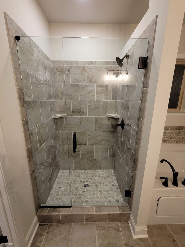 Building Photo - 4 br, 2 bath House - 138 Kambry Grove Drive