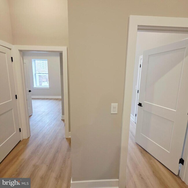 Building Photo - 714 Chestnut St