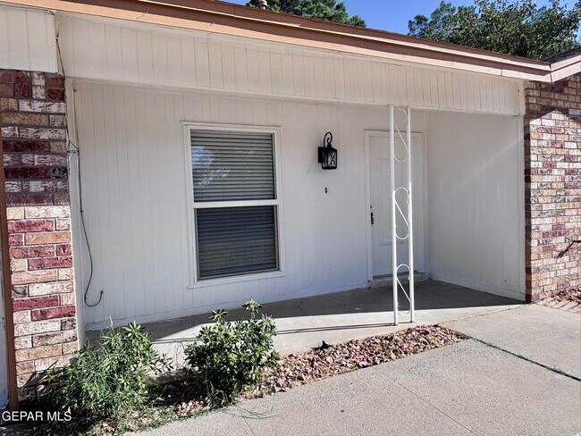 Building Photo - 11137 Pink Coral Dr