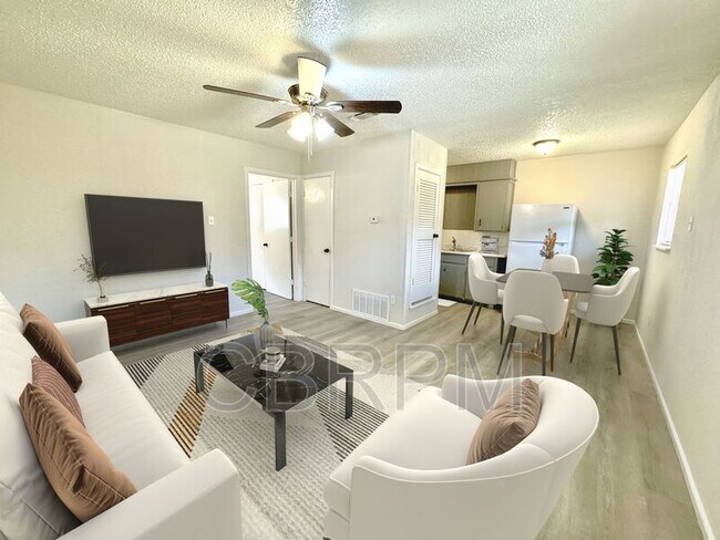 Building Photo - 1105 52nd St