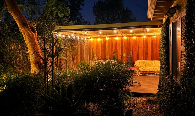 Building Photo - 3139 Veteran Ave