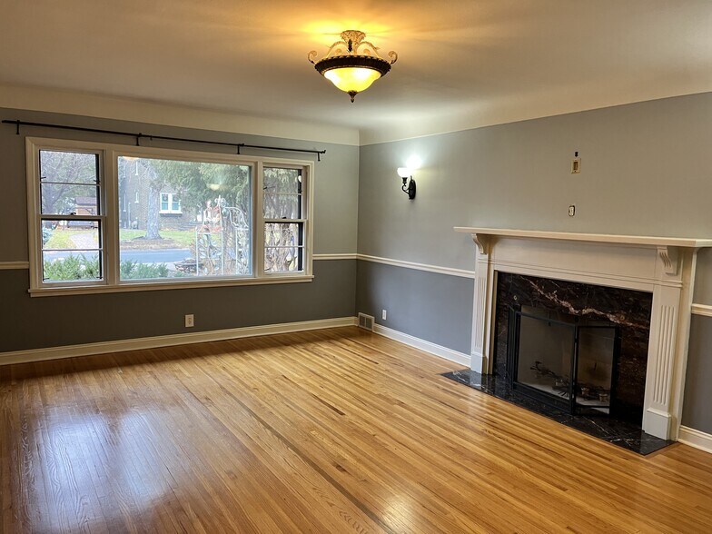 Building Photo - 1066 Gordon Ave