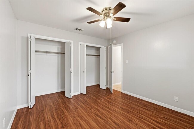 Building Photo - 2201 Lanier Dr