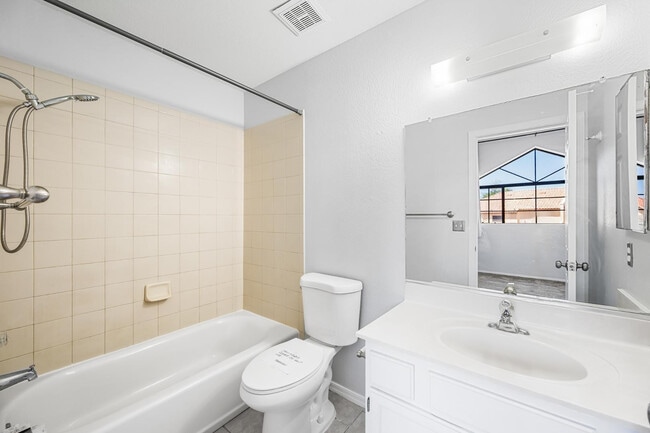 Building Photo - 455 S Mesa Dr