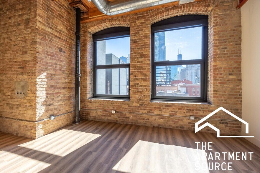 Building Photo - 153 W Ohio St
