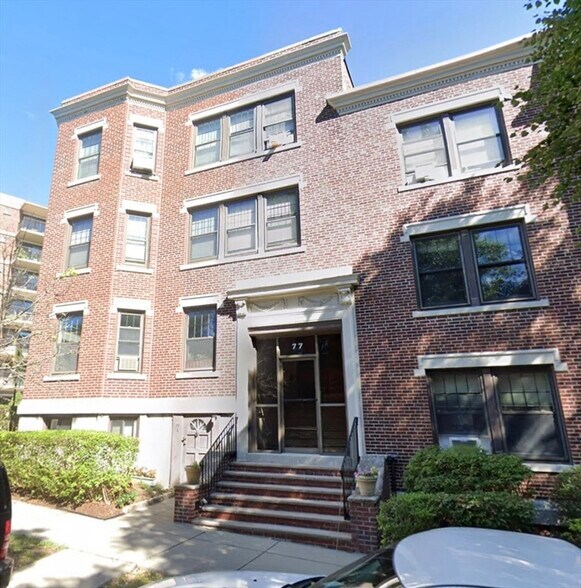 Building Photo - 76 Parkman St