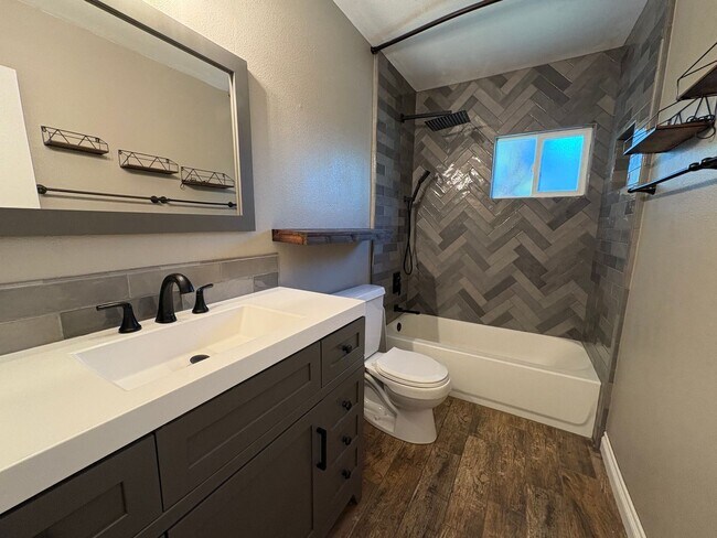 Building Photo - 4945 Mt Alifan Dr