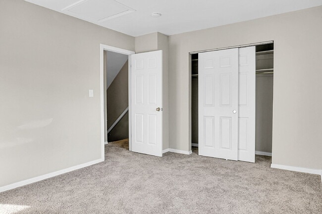 Building Photo - $1,745.95 -  2 Bed, 2 Bath Townhome in CO Springs with In Unit Laundry and Attached Garage!