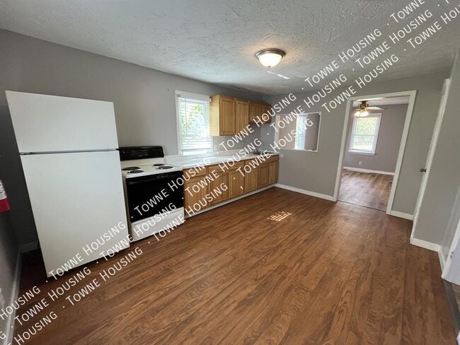 Building Photo - 80 Charlotte St