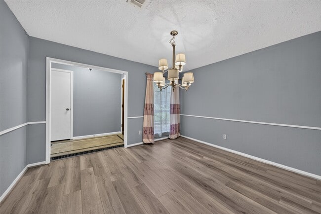 Building Photo - 5714 Arbor Vitae Dr