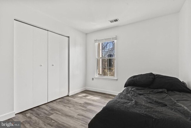 Building Photo - 8730 Grasmere Ct