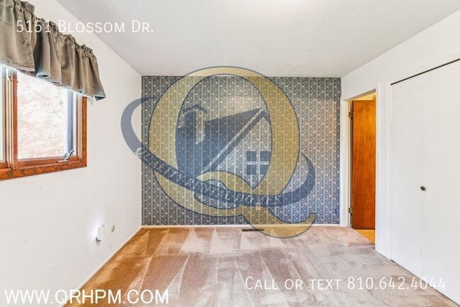 Building Photo - 5151 Blossom Dr