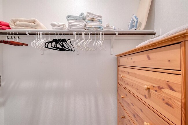 Building Photo - 248 Cherry Vine Dr