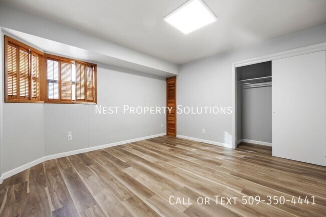 Building Photo - 1221 S Baker St
