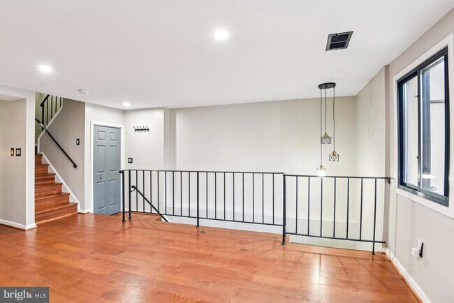 Building Photo - 9717 Hellingly Pl