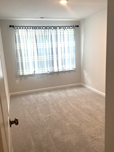 Building Photo - 319 Brae Hvn Dr