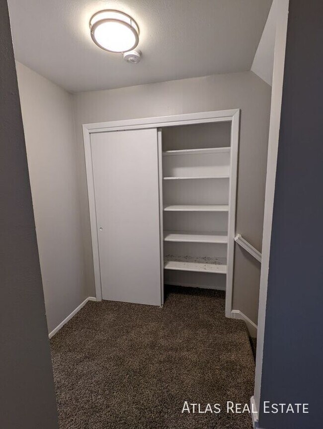 Building Photo - 5703 S Pearl St