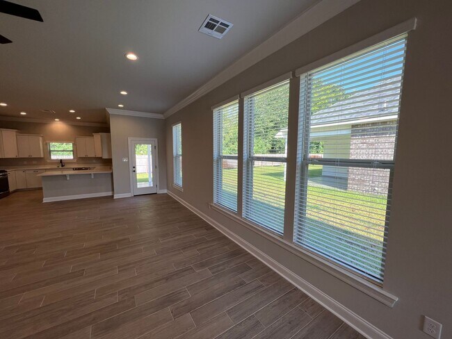 Building Photo - 4 Bedroom New Construction Home in Ascensi...