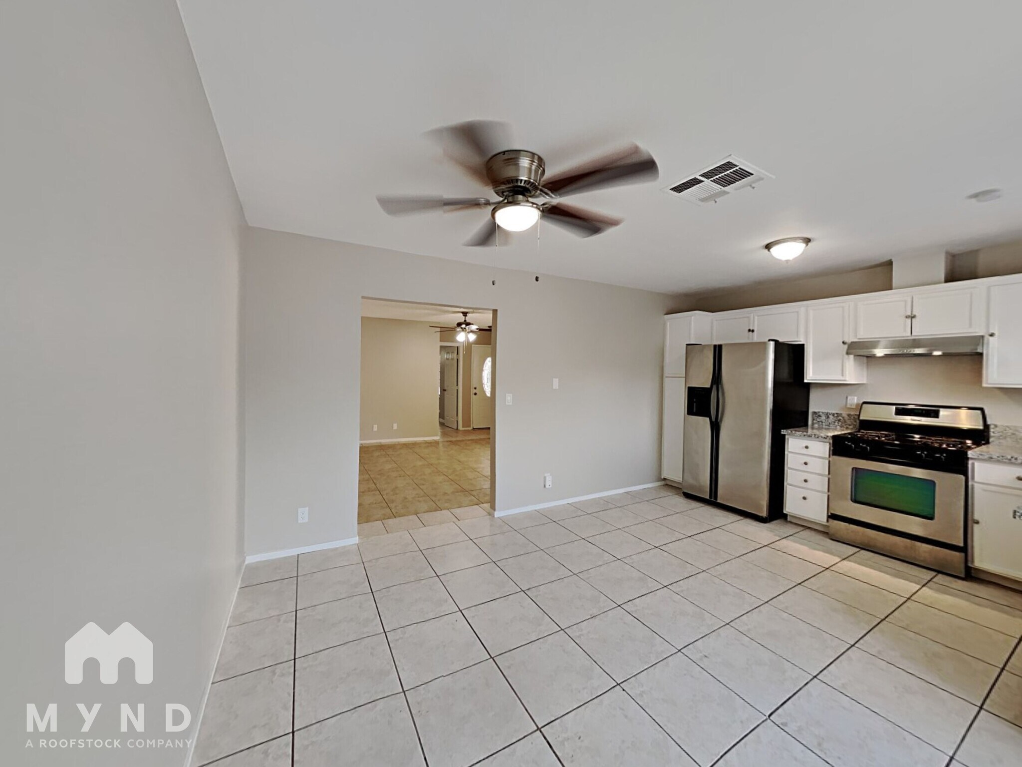 Building Photo - 1368 S Christy Ln