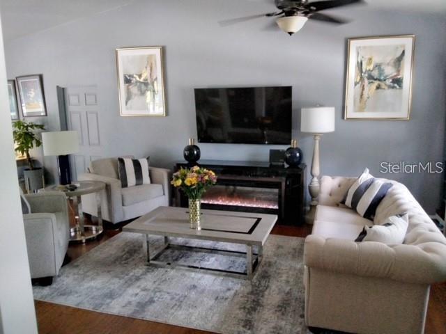 Building Photo - 6332 11th Ave S