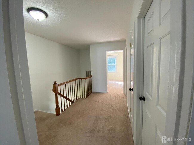 Building Photo - 22 Maddaket Ct