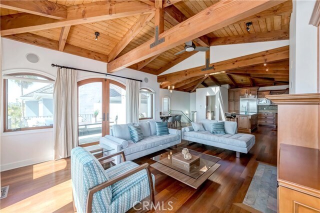 Building Photo - 2816 Manhattan Ave