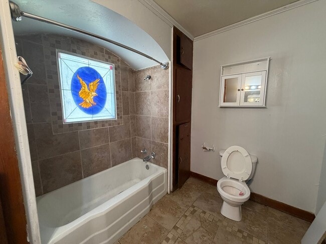 Building Photo - 2 bedroom, 1 bathroom home available in Lafayette!