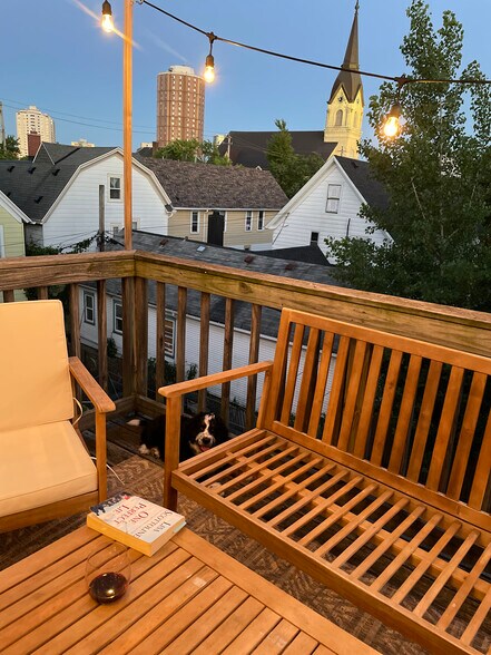 Puppy not included :) - 1025 E Hamilton St