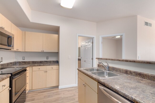 Building Photo - 18416 N Cave Creek Rd