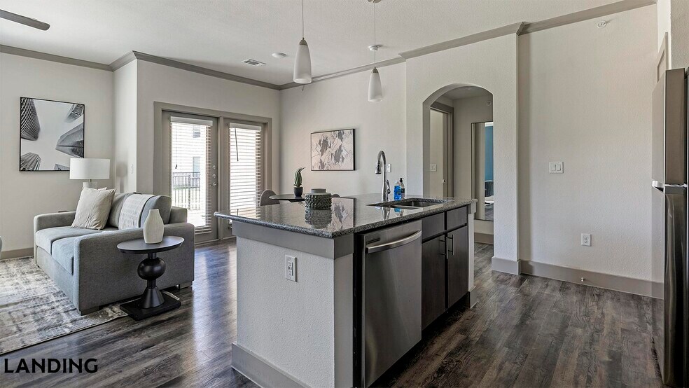 Building Photo - 12500 Shadowglen Trce